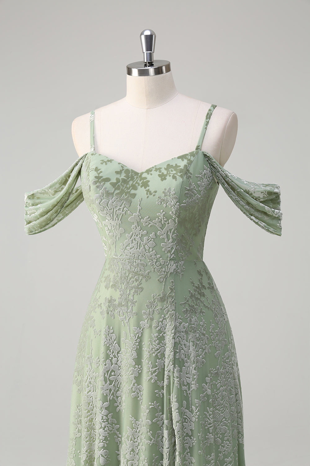 Dusty Sage A-Line Ombro frio Jacquard vestido longo dama de honra com fenda