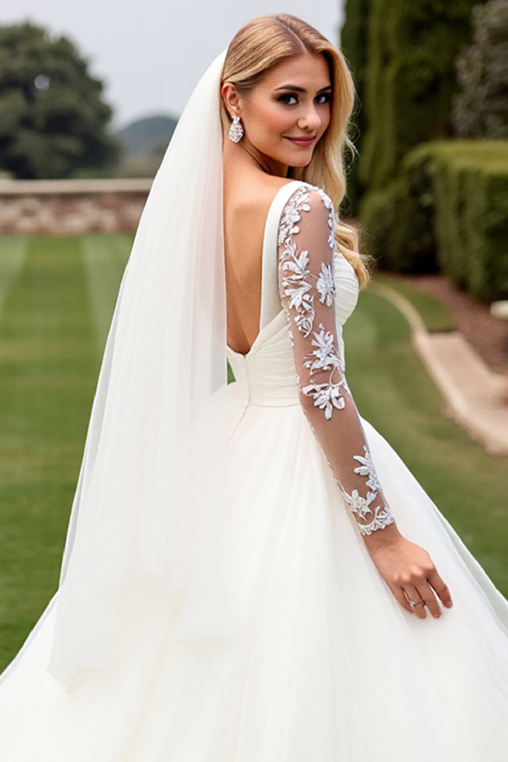 Vestido de Noiva Longo Marfim Renda Linha-A Mangas Compridas
