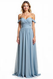 Dusty Blue fora do ombro Ruched longo vestido de dama de honra