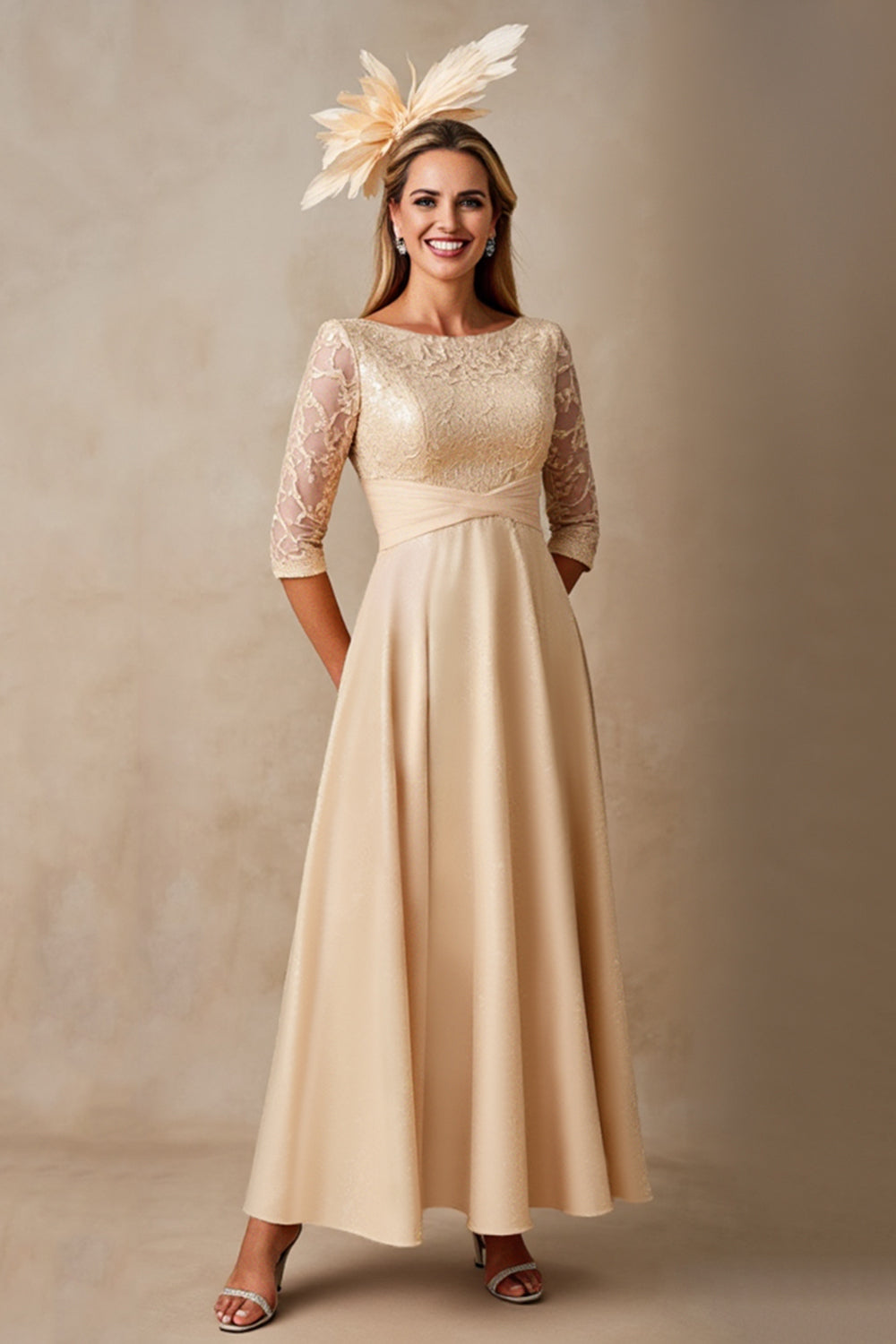 Champanhe Pescoço de Barco Applique Vestido Mae Noiva com Mangas