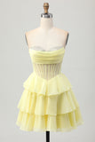 Amarelo A-Line Strapless Tiered Corset Homecoming Vestido com Missangas
