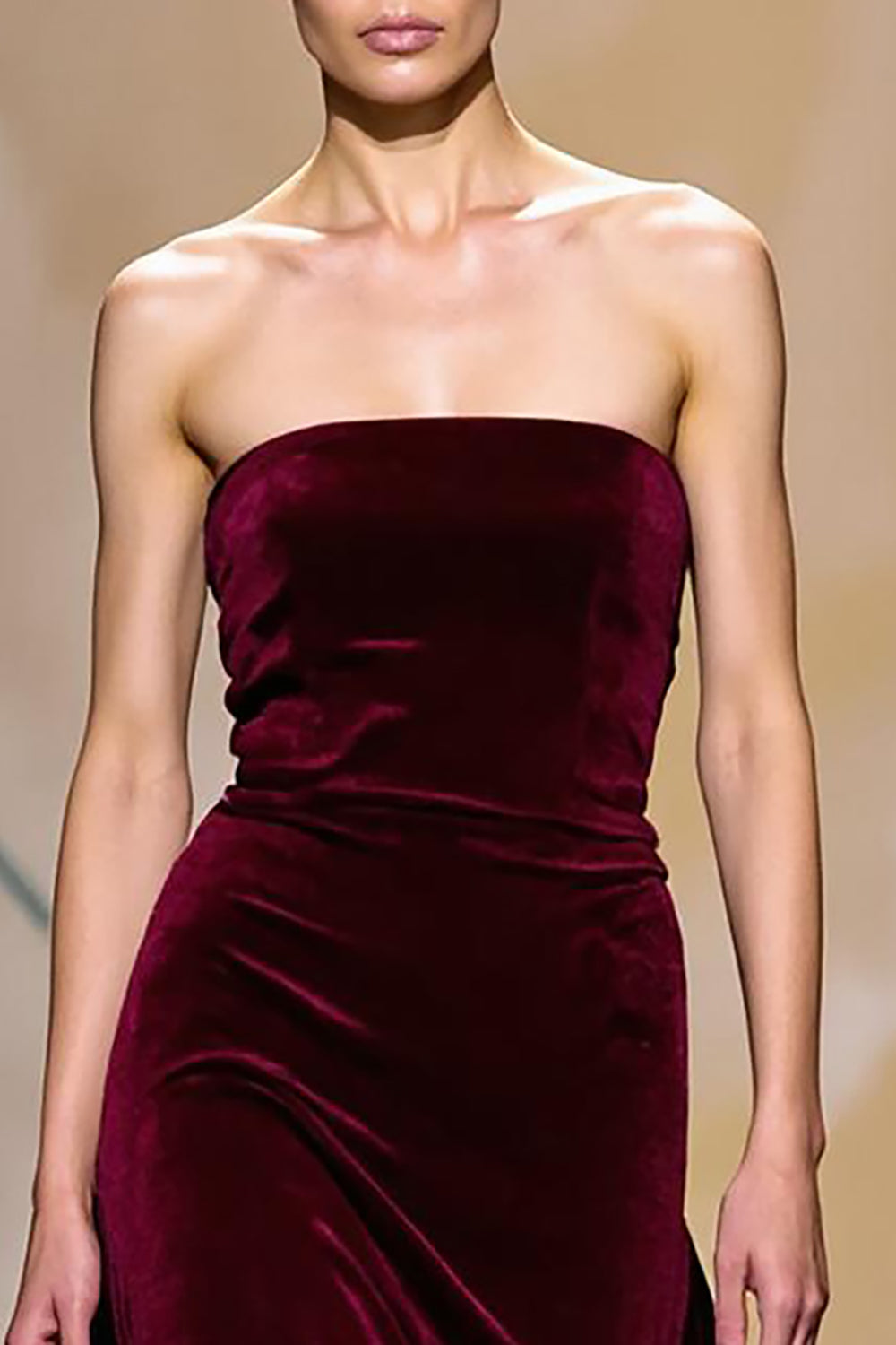 Veludo Vermelho Escuro Uma Linha Strapless Long Holiday Vestido de Festa