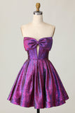 Espartilho Metálico Roxo Escuro Sem Alças Um Vestido Homecoming Linha
