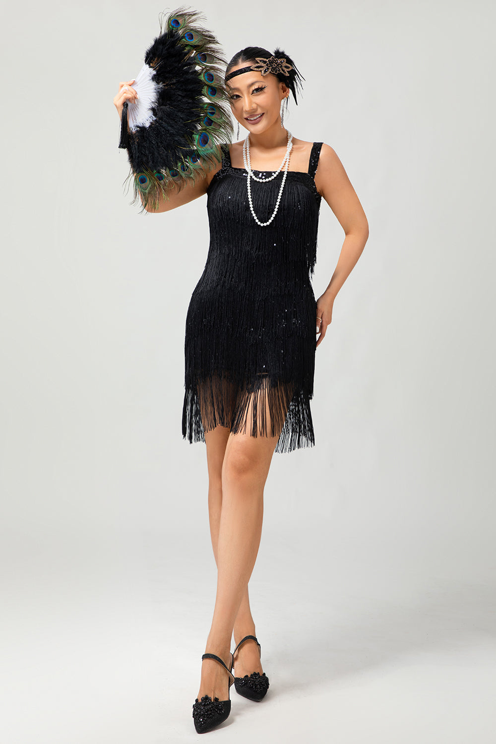 Paetês pretas Gatsby Bodycon Vestido curto dos anos 1920 com franjas