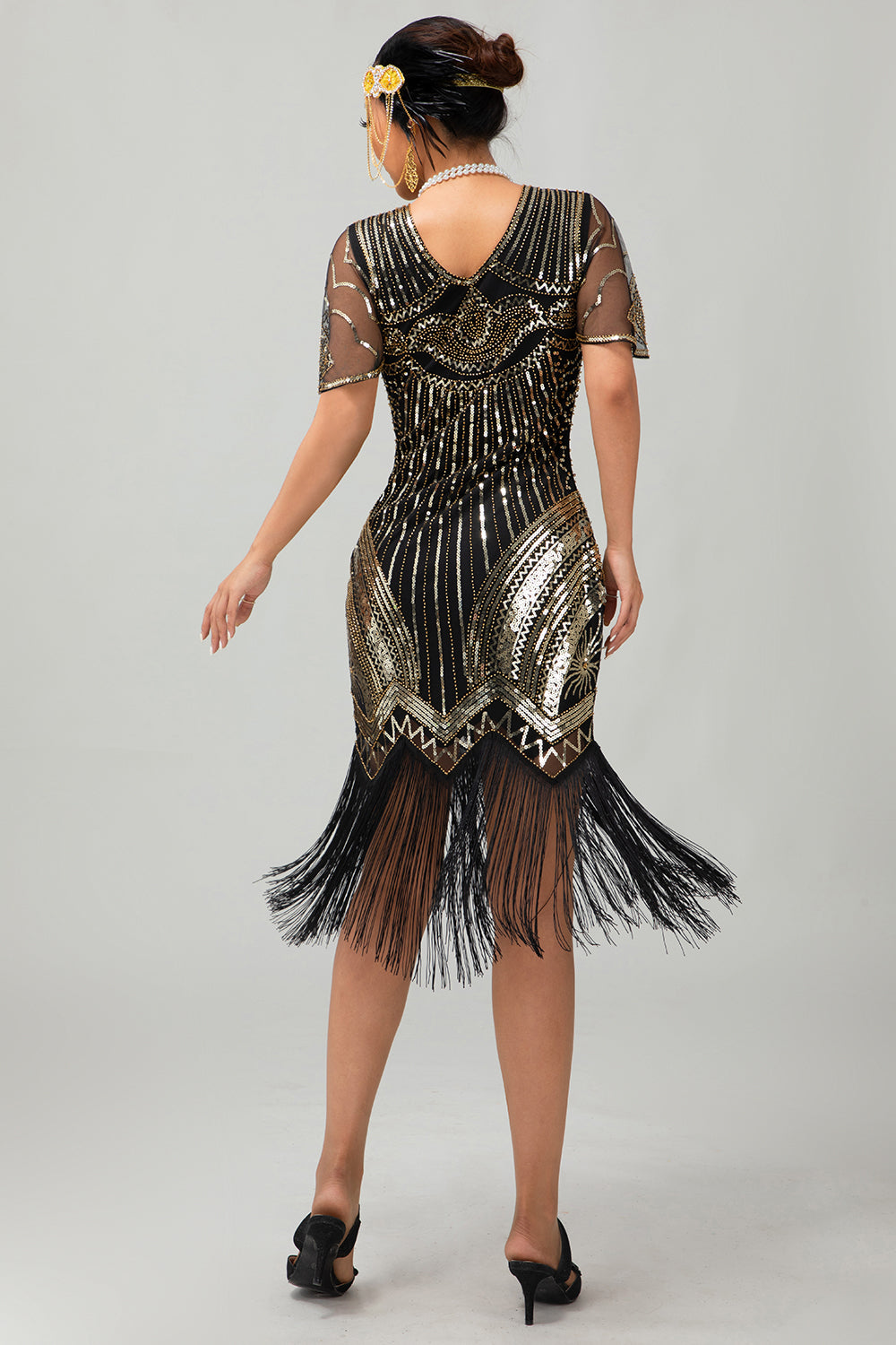 Preto Dourado Sequin Bodycon 1920s Flapper Vestido com Tassles