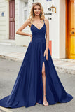 Vestido longo de cerimônia em cetim azul marinho moderno com apliques