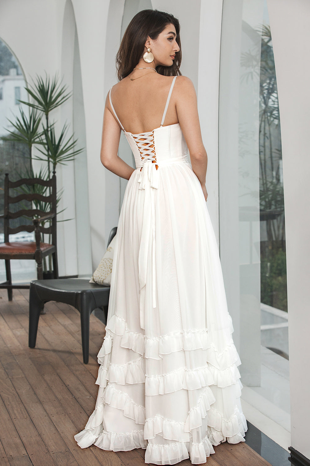 Vestido de festa de noivado simples branco babado Chiffon Corset com fenda