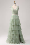Vestido de baile verde plissado com fenda