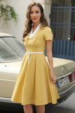 V Vestido amarelo de pescoço de 1950 com cinto