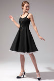 Vestido preto vintage com botão