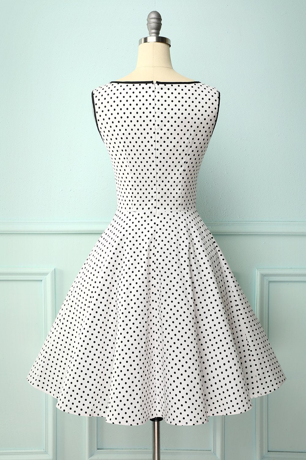 Vestido de duas peças falsificado