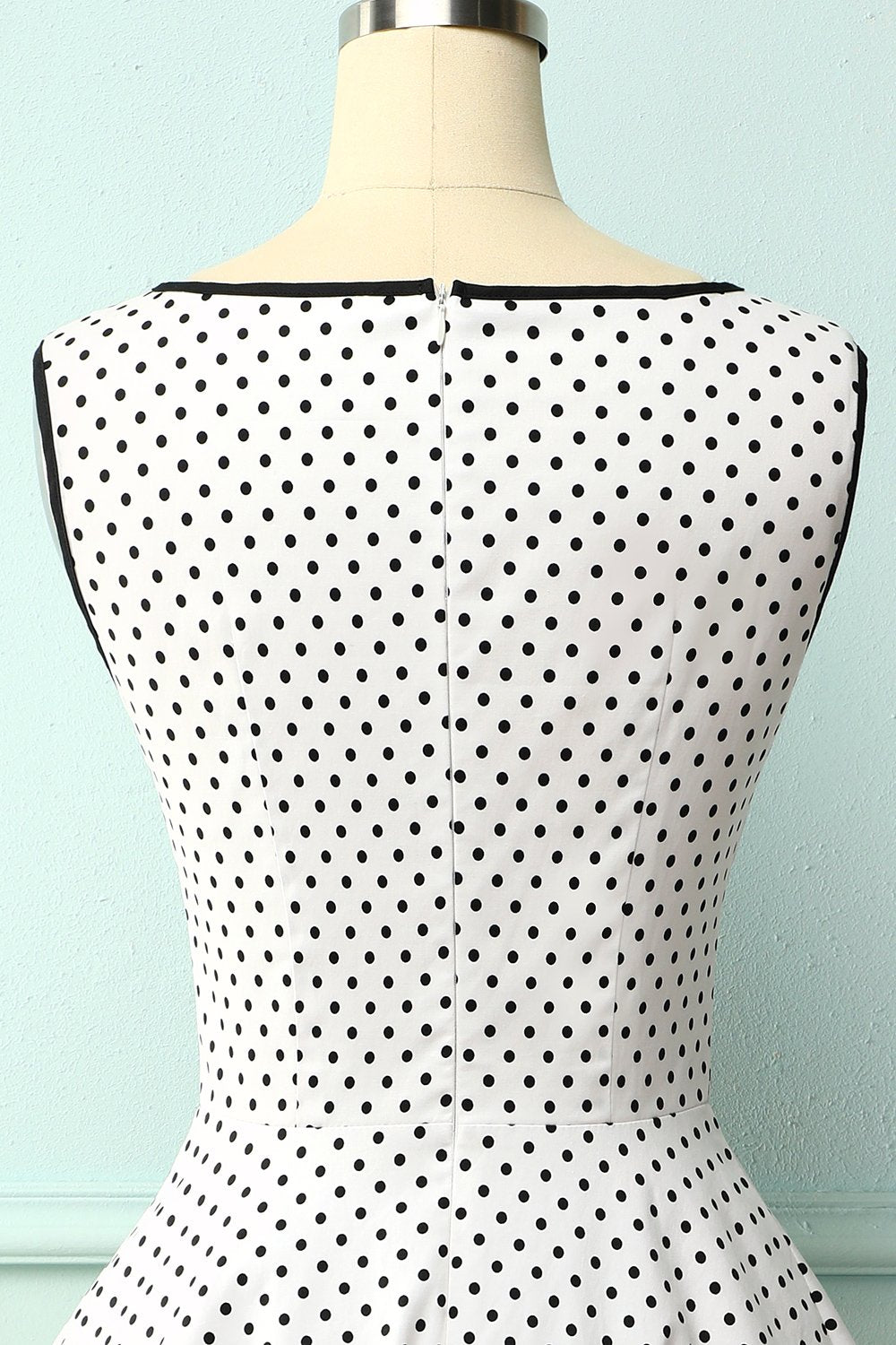 Vestido de duas peças falsificado