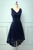 Vestido assimétrico de renda azul marinho