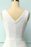 Vestido assimétrico de renda branca