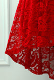 Vestido assimétrico de renda vermelha escura