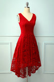 Vestido assimétrico de renda vermelha escura