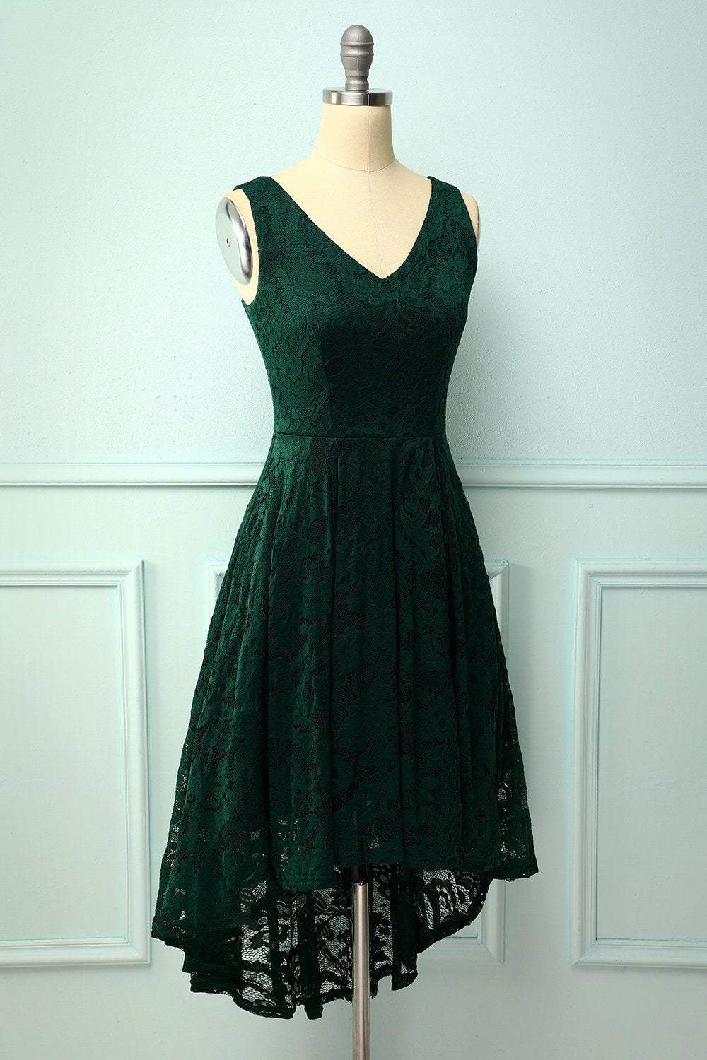 Vestido assimétrico de renda verde