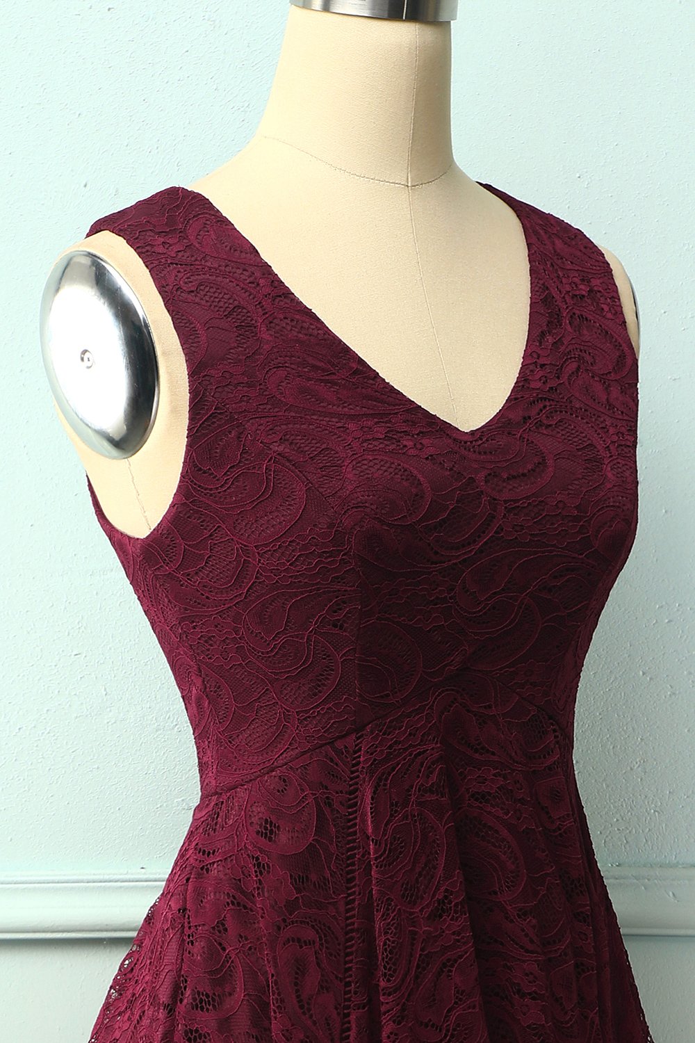 Vestido de Renda Assimétrico Borgonha