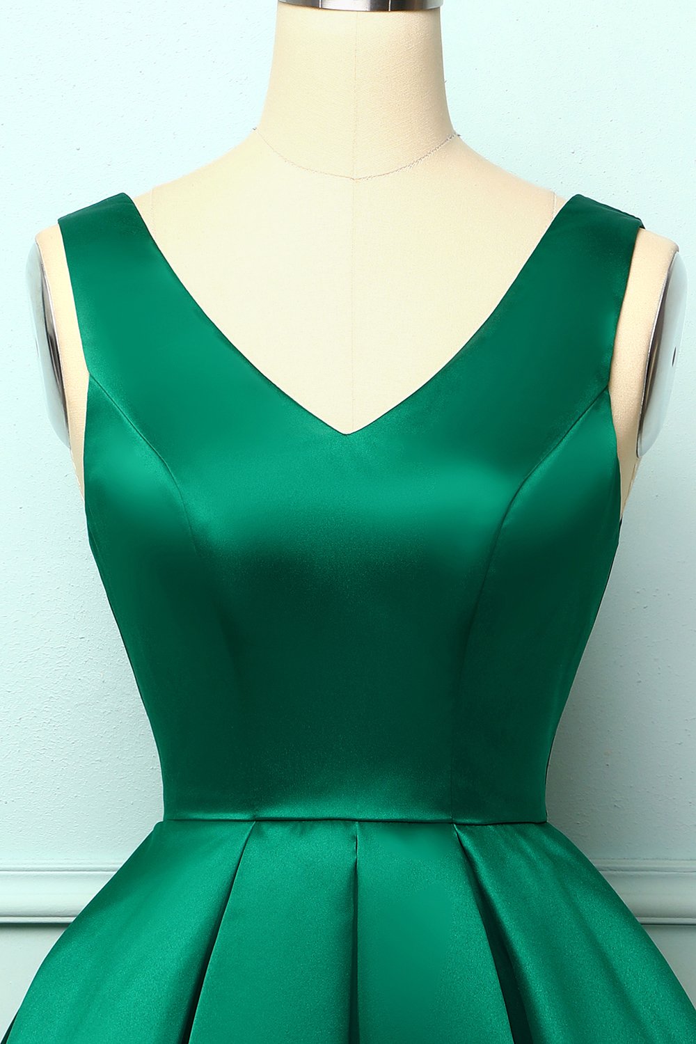 Vestido de cetim verde bola