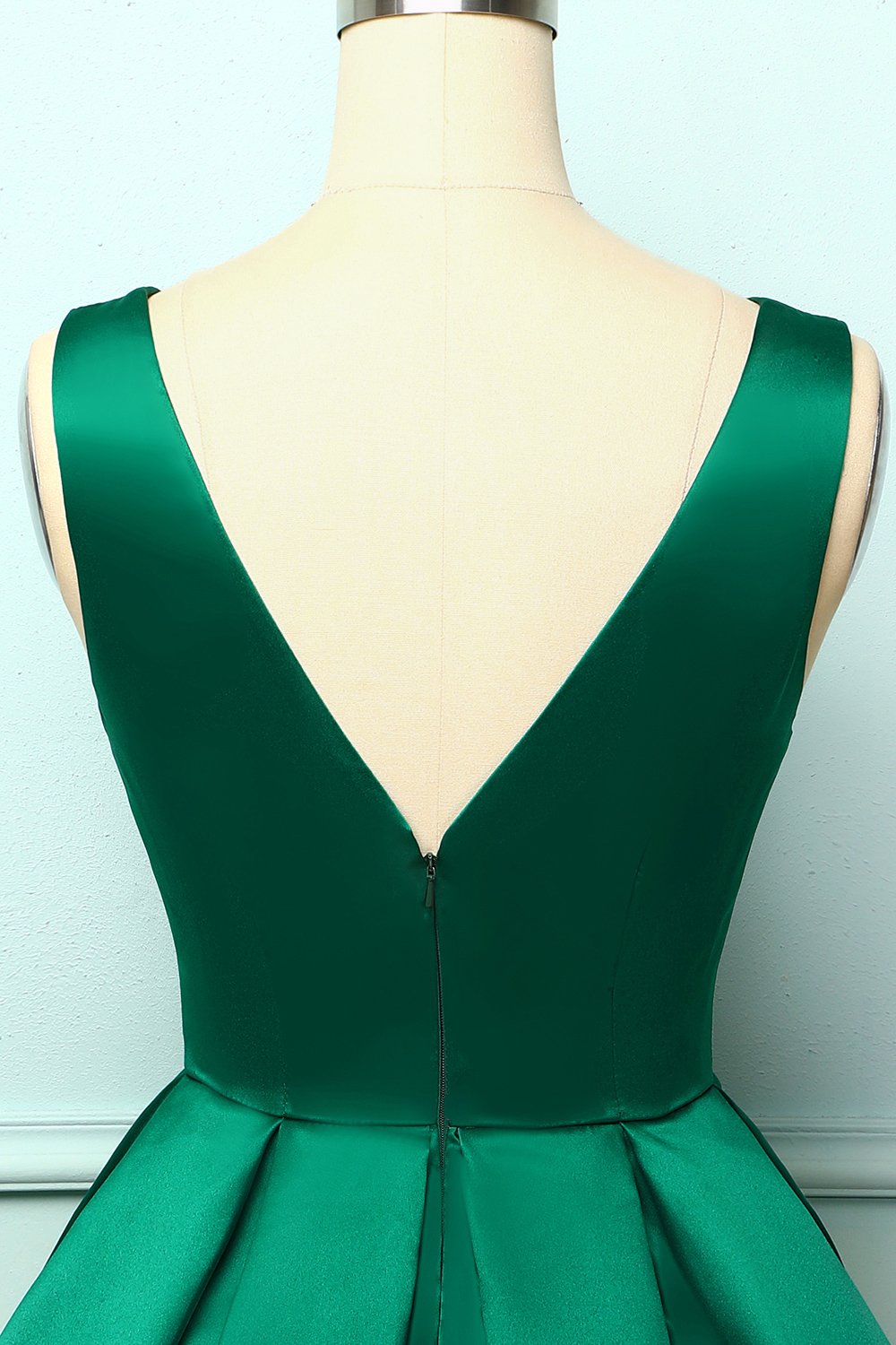 Vestido de cetim verde bola