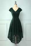 Vestido verde escuro com renda alta e baixa