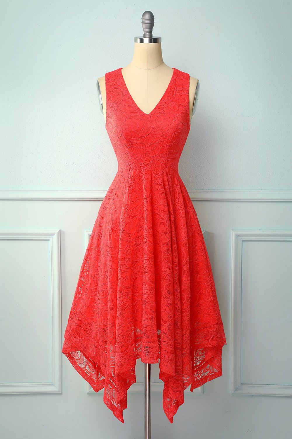 Vestido assimétrico de renda com decote em v vermelho