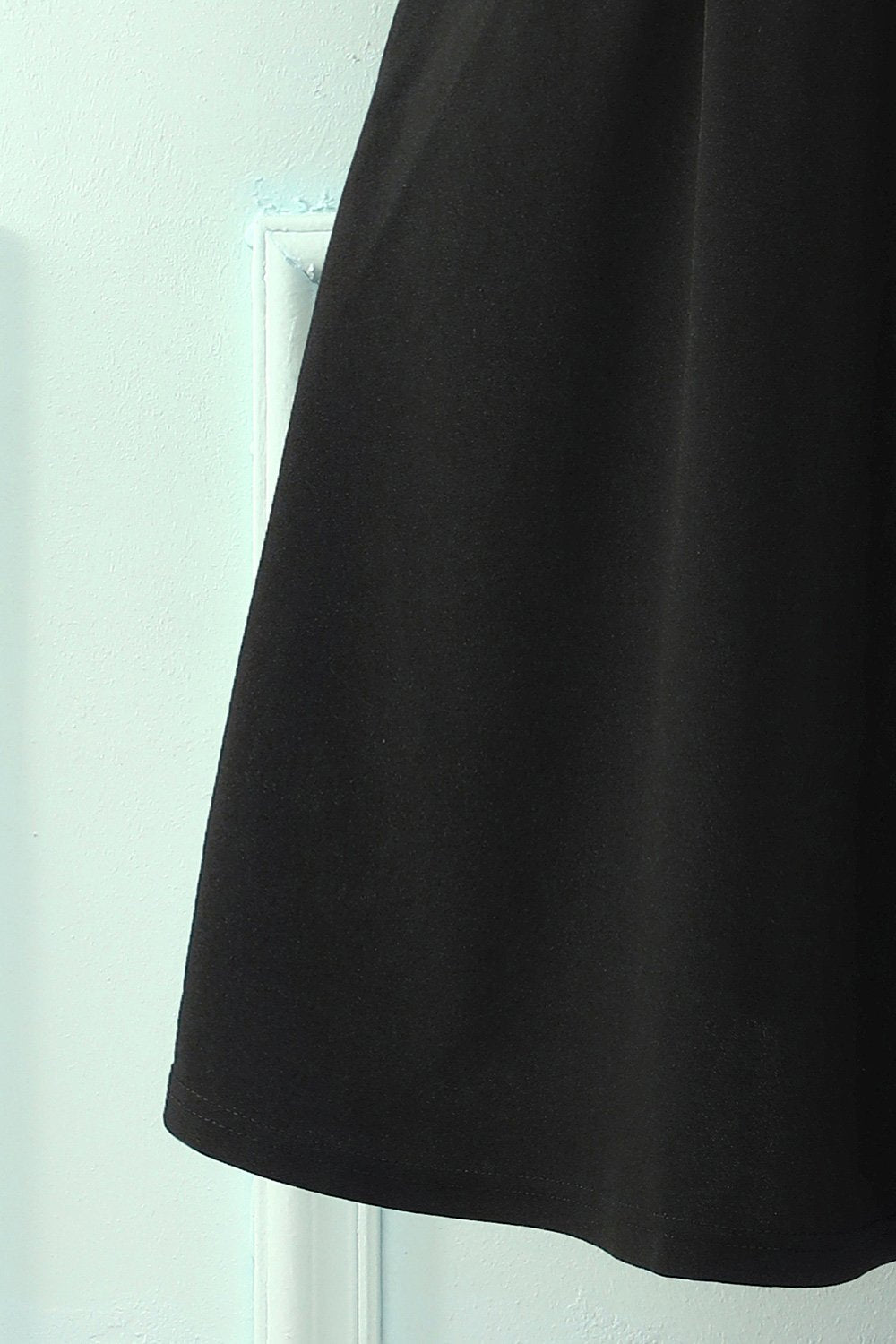 Vestido de lapela preto com bolsos