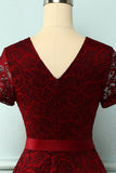 Vestido de renda de mangas curtas cor de vinho