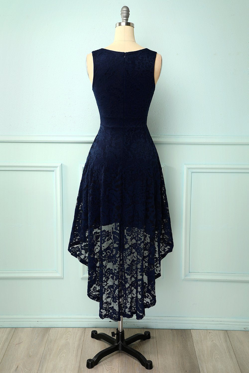 Vestido assimétrico de champanhe