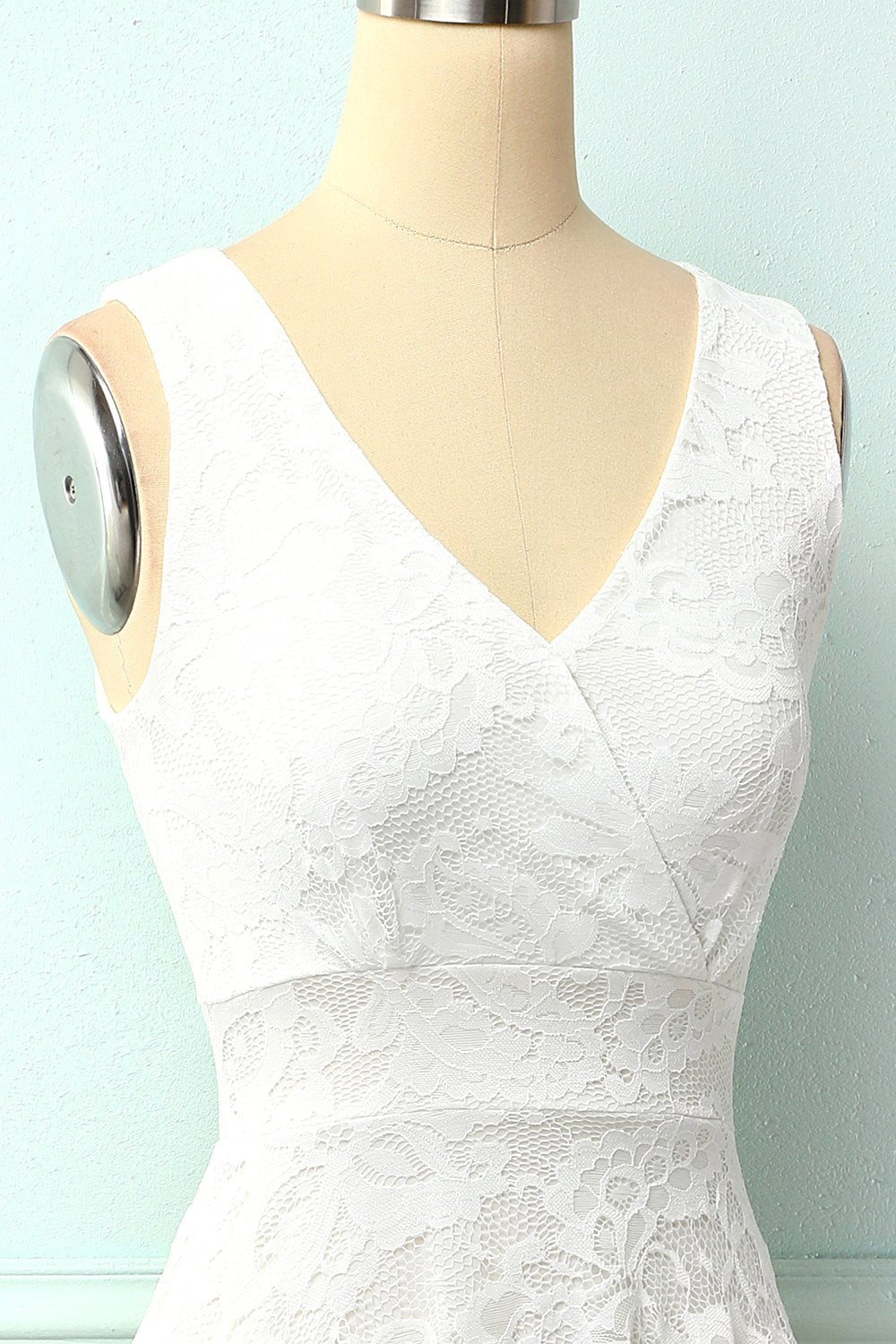 Vestido assimétrico de champanhe