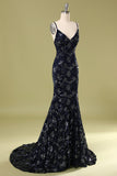 Vestido de noite azul marinho com lantejoulas