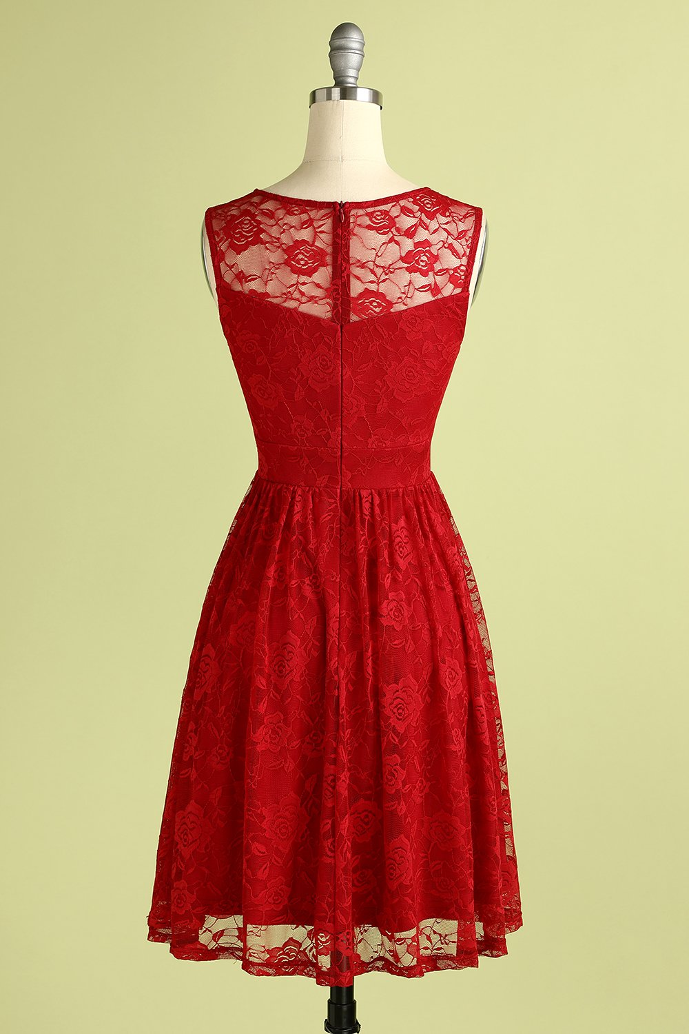Vestido de renda curto vermelho
