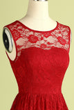 Vestido de renda curto vermelho