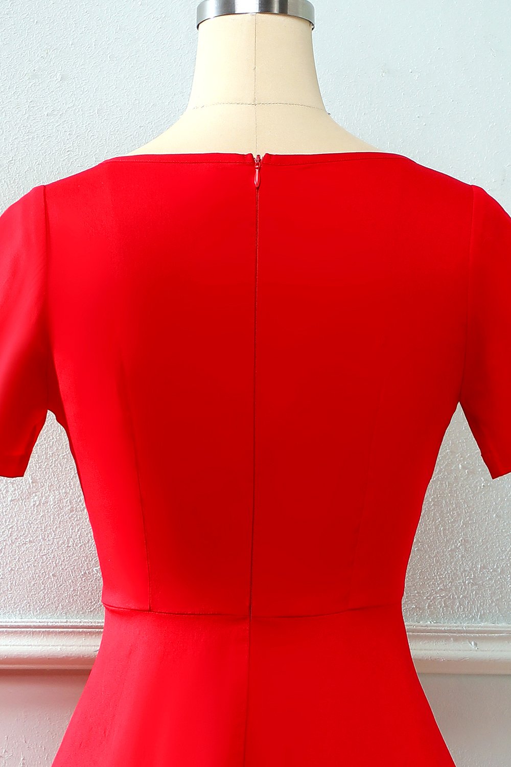 Vestido vermelho retro de colarinho quadrado de 1950