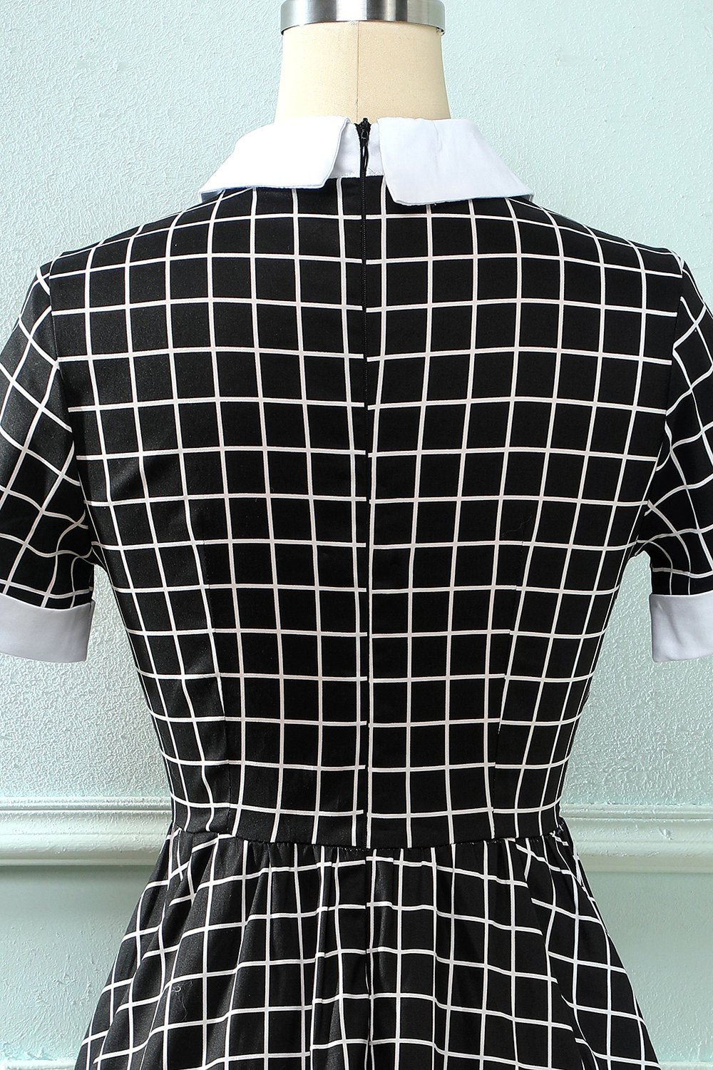 Vestido vintage xadrez de 1950 com arco