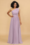 Vestido de dama de honra lilás chiffon um ombro só com babados