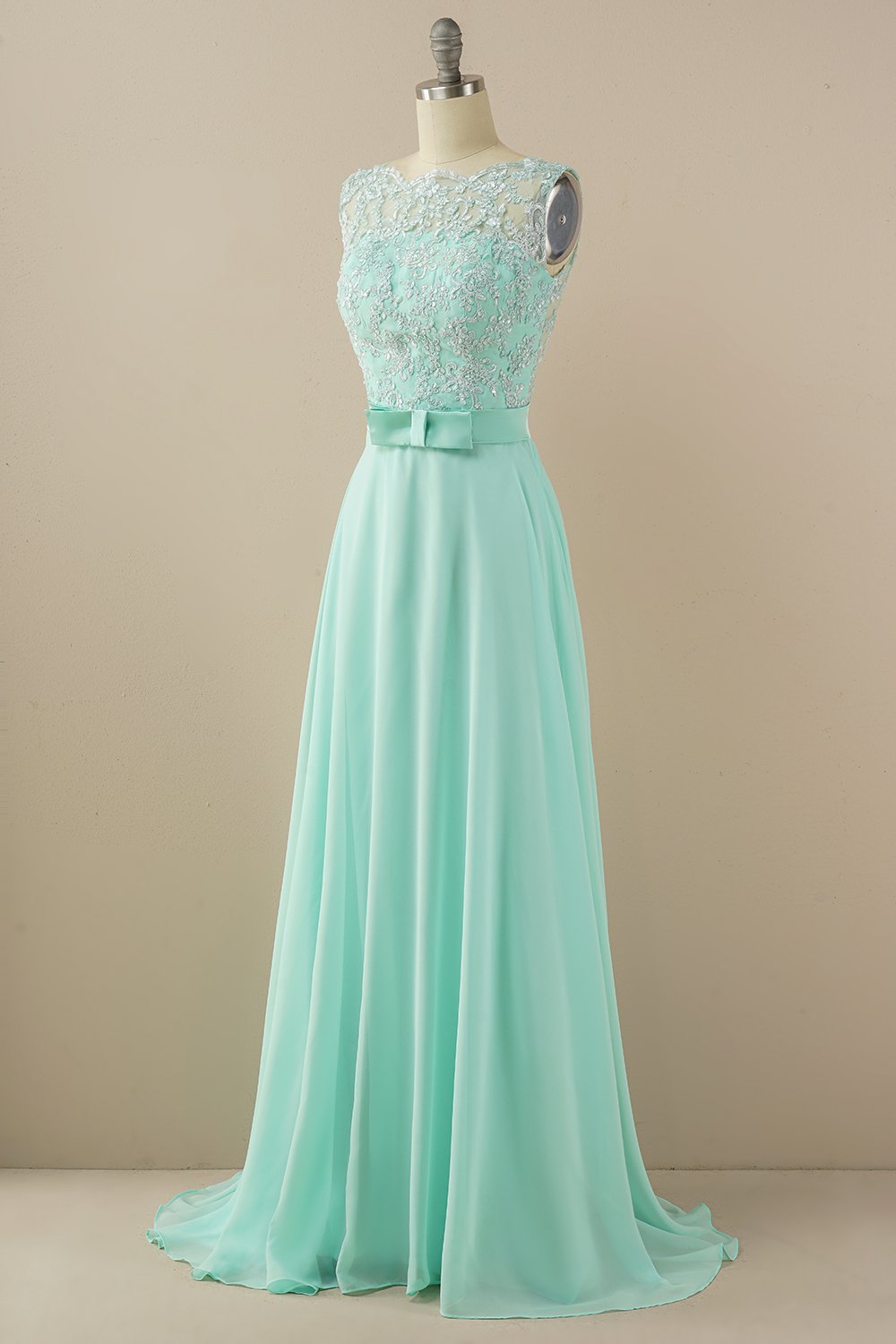 Vestido de baile longo applique