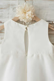 Vestido de menina flor branca de joia com bowknot