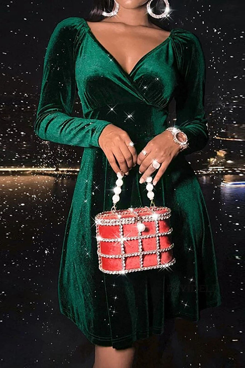 Vestido de veludo verde manga comprida