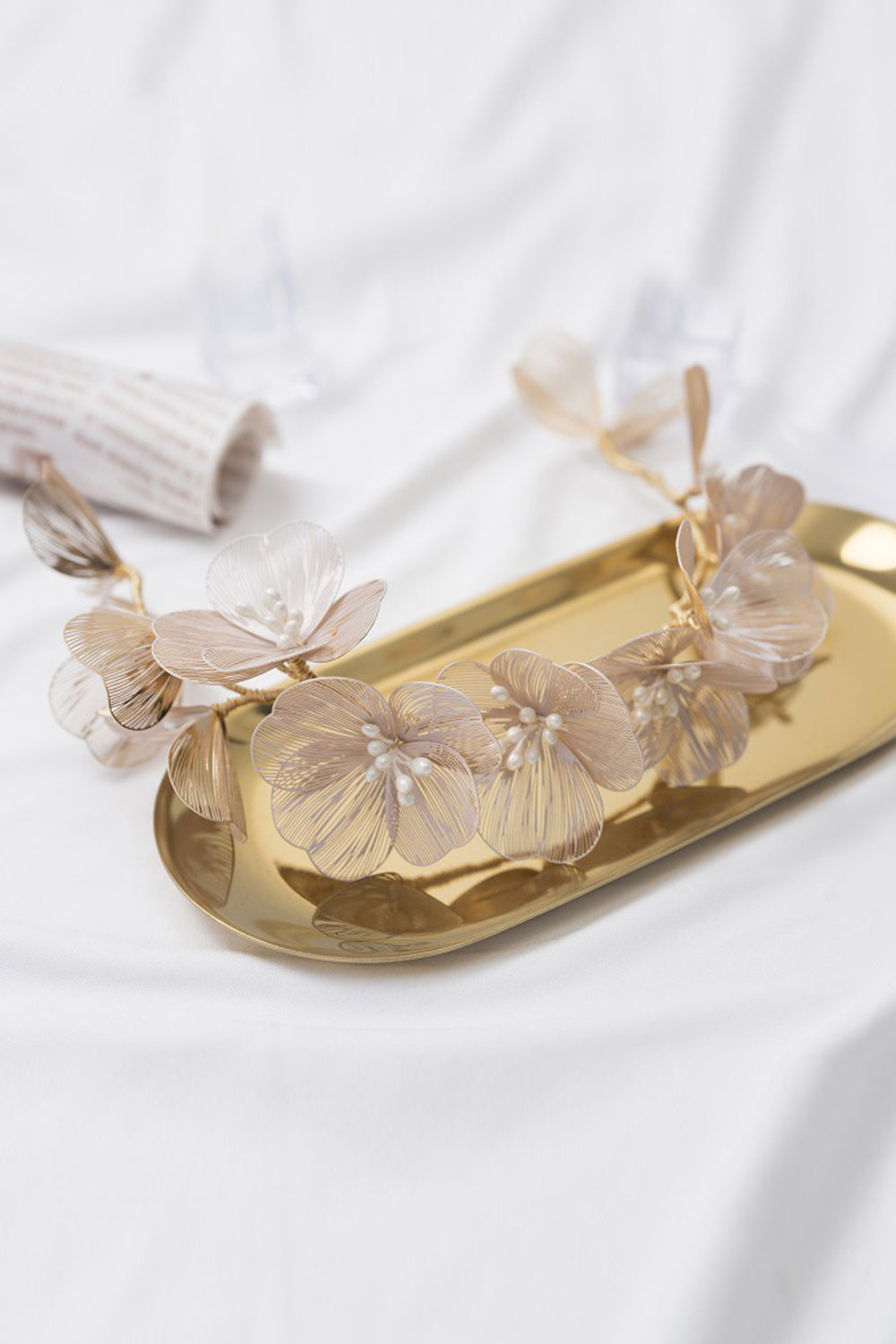 Fita de cabeça de flores de pérola de champanhe