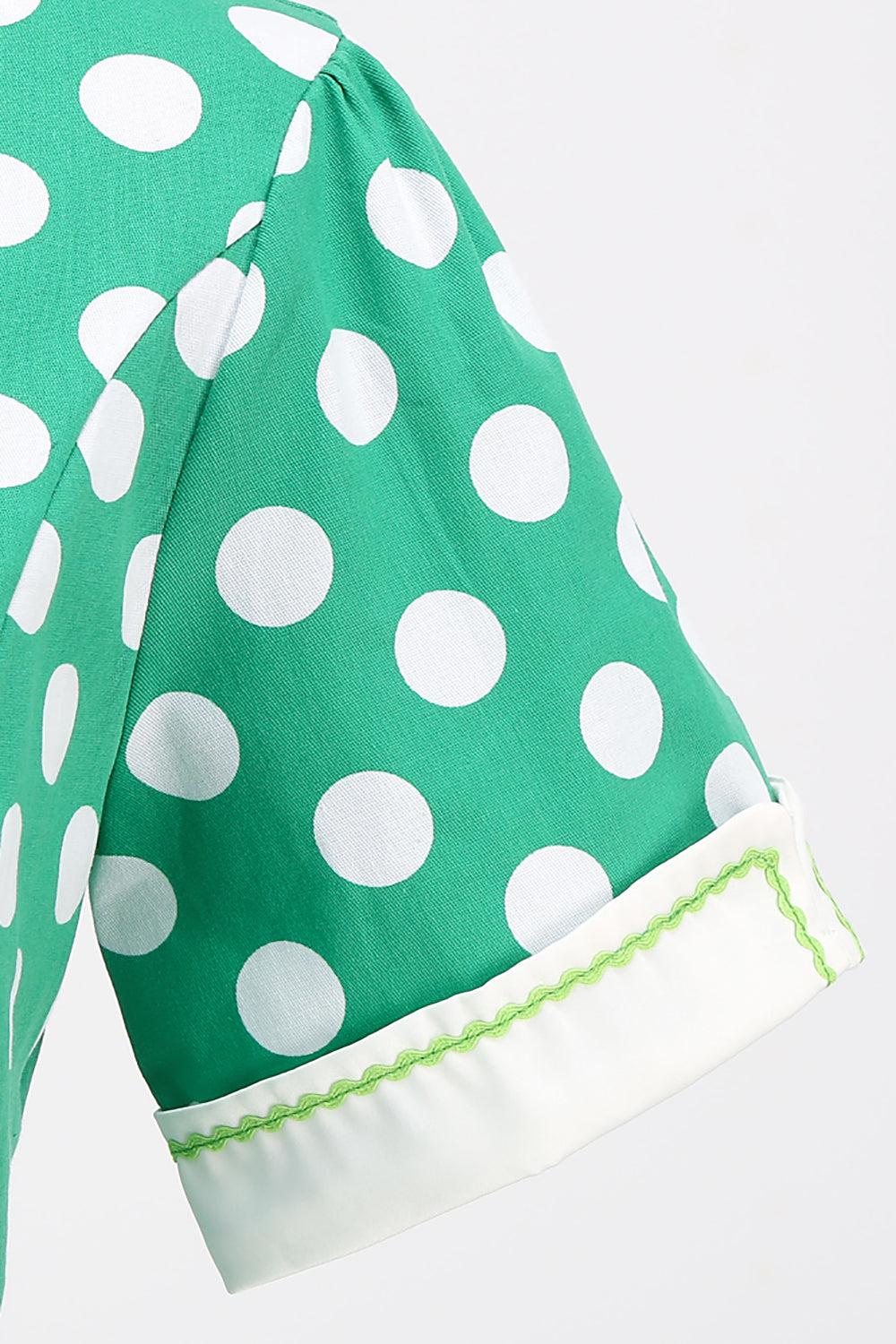 Vestido vintage verde ponto branco com mangas curtas