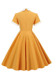 Vestido vintage azul claro dos anos 50 com mangas