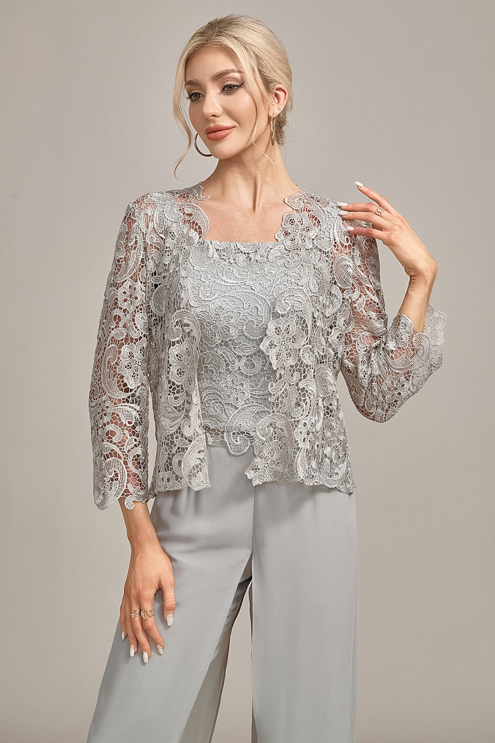 Calça Chiffon Prateada e Top de Renda Mãe da Noiva Wide Pant Suits