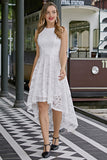 Vestido assimétrico de renda branca