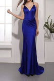 Vestido de noite de cetim azul royal