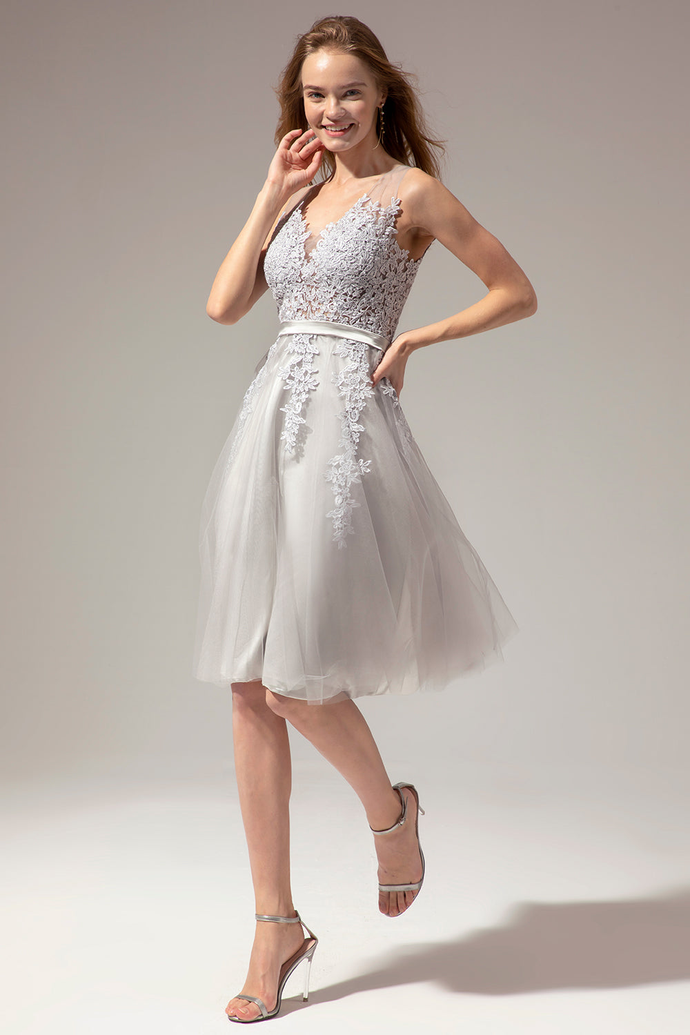 Vestido de renda prateado