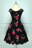Vestido preto estampado rosa