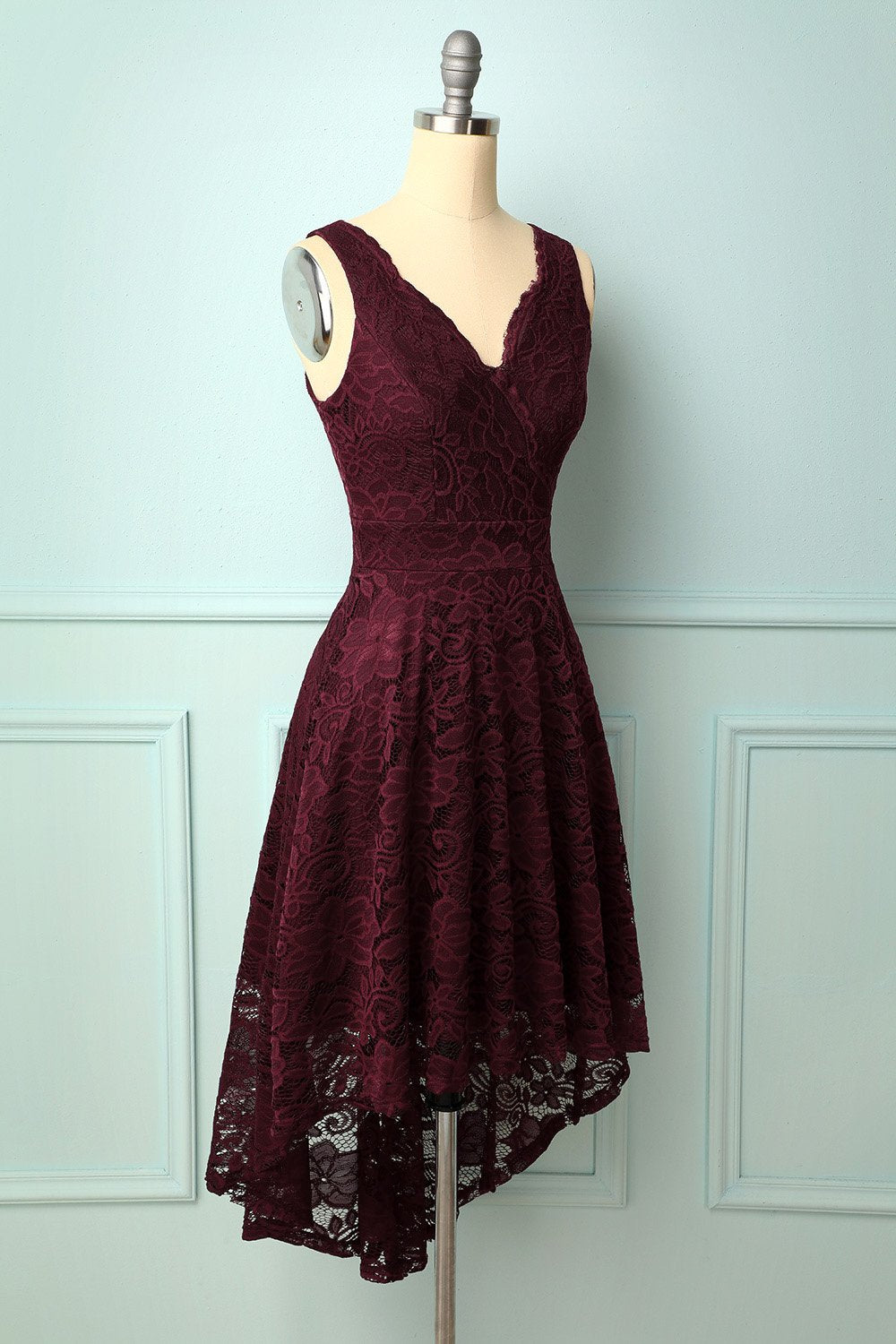 Vestido Borgonha com decote em v