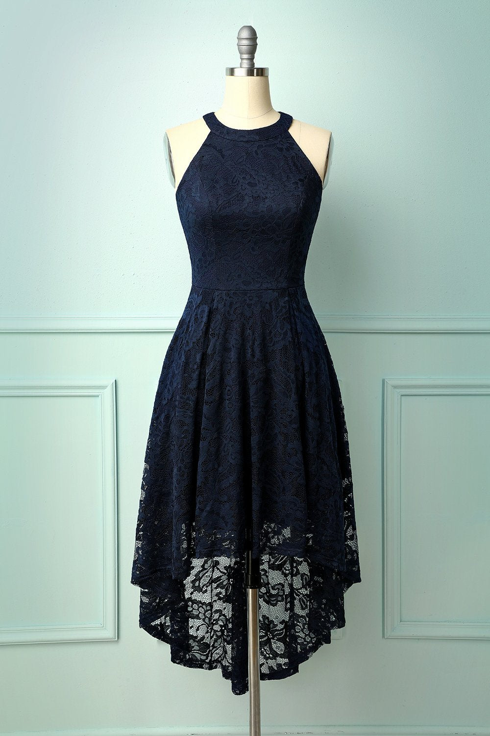 Vestido assimétrico de renda azul marinho