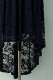 Vestido assimétrico de renda azul marinho